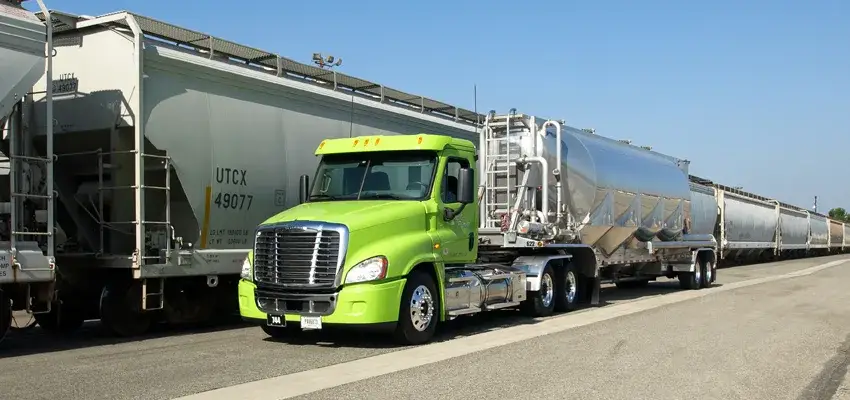 Plastic Express - Raritan Center Distribution Center transload facility